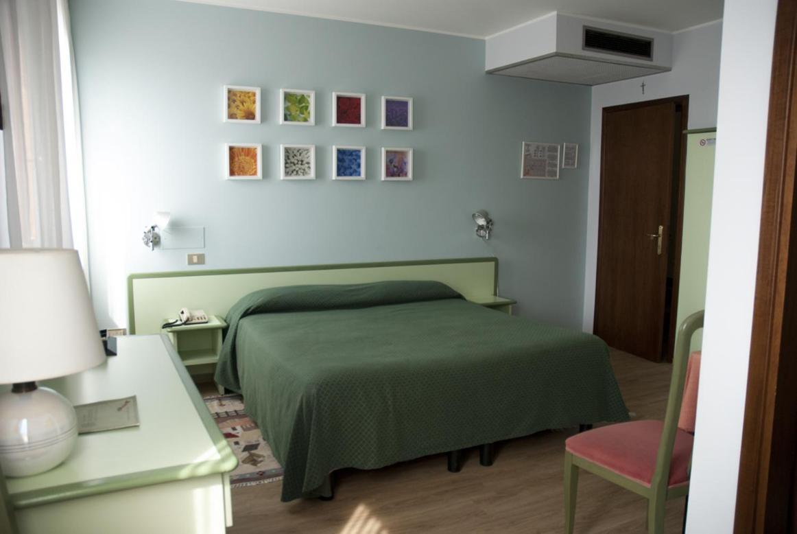 Hotel Valbrenta Limena Oda fotoğraf